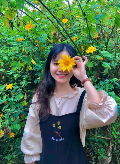 Chất lượng tốt, dễ thao tác. Cháu mình lớp 9 cũng tự thay được.