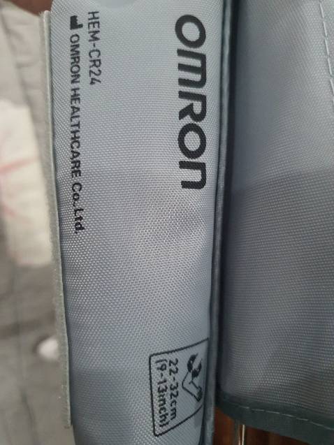 Máy sx tại Nhật nên khá tốt. Xài chất lượng. Bắp tay mềm và ôm tay tốt.