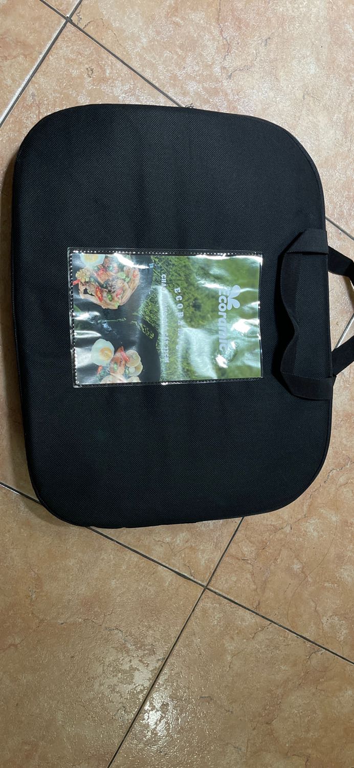 Nhận cái chảo mà tôi tưởng mình nhận một thiết bị điện tử , chảo có túi đựng thật đẹp, nhẹ, chiên cá ngon, ít dầu. Mỗi ngăn bếp nên có . Mới đặt hàng hôm qua mả hôm nay Tiki đã giao, sớm hơn dự kiến 10 ngày. Thật hai lòng với chất lượng dịch vụ và chất lượng sản phẩm