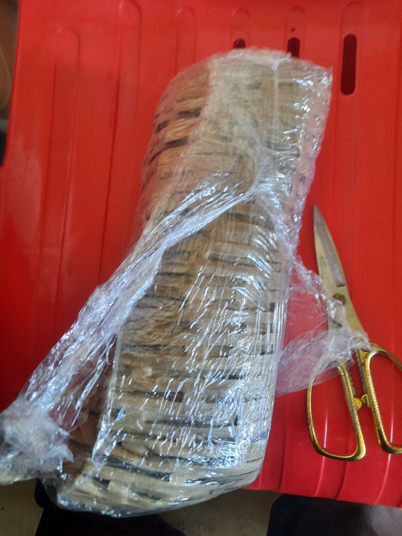 hôm qua đặt mà hnay có rồi, giao hàng nhanh, gói hàng cực kì kĩ nên khi nhận hàng còn nguyên vẹn. nếu dùng đc hôm sau sẽ mua tiếp