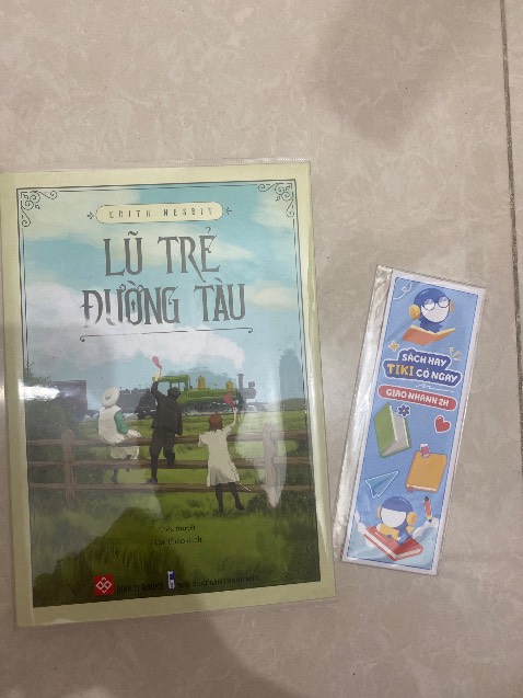 Sách hơi bẩn ma thoy cung dc, dc bọc vs có quà đi kèm lúc sale Sách hơi bẩn ma thoy cung dc, dc bọc vs có quà đi kèm lúc sale