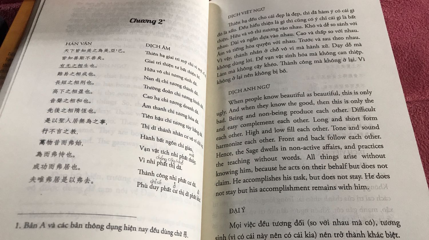 Giao nhanh như hẹn lịch. Tối order sáng nhận hàng luôn chứ, nhanh ghê gớm.
Sách này đọc để tự ngẫm nên mua bản 3 thứ tiếng này rất tiện cho mình.
Chung quy lại là Lão Tử sống chảnh !
Để Chảnh mà vẫn có người theo thì phải nổi trước đã. Trước đấy Lão Tử nổi như nào tôi không biết
chứ vừa chìm vừa chảnh thì đúng là ko ai để ý đâu
nên sống biết điều, chảnh chúa vừa phải thôi 😅