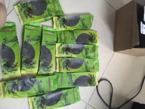 Đặt 1,5kg giao 1,2kg. giao thiếu hàng nhắn tin thì không trả lời. Tin tưởng vì đã mua nhiều lần, làm ăn như vậy hả shop mất uy tín quá