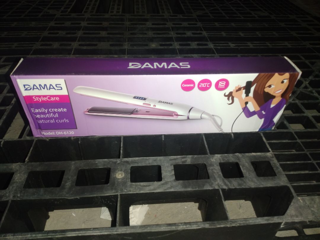 Giao hàng nhanh, đóng gói sản phẩm rất chắc chắn, máy cầm nặng tay, sử dụng rất tốt và dễ dàng, tạo mẫu tóc rất đẹp, shop rất nhiệt tình. Sẽ ủng hộ shop nhiều thêm!!!!!!