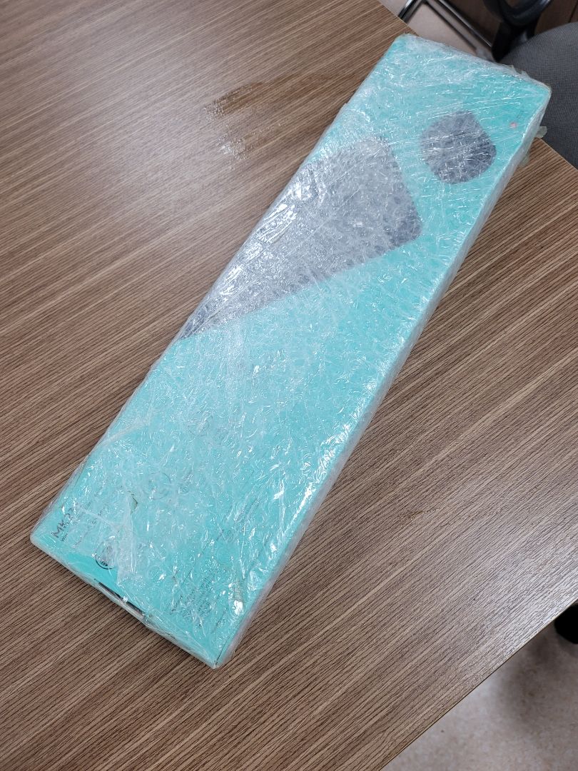 đúg là bàn phím chính hãng nhưng kỉu in chữ trên mặt phím kog đc bền dùg lâu và nhiều sẽ mất ký tự trên phím, giá cao so vs các thươg hịu khác khác. đúg là bàn phím chính hãng nhưng kỉu in chữ trên mặt phím kog đc bền dùg lâu và nhiều sẽ mất ký tự trên phím, giá cao so vs các thươg hịu khác khác.