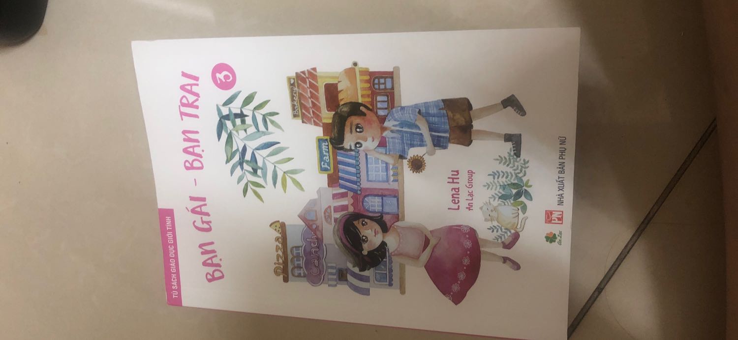 1 cuốn sách rất hay rất bổ ích về giáo dục giới tính cho tuổi teen, tác giả viết bằng 1 giọng văn dí dỏm và dễ hiểu. 1 món quà ý nghĩa tặng cho con gái