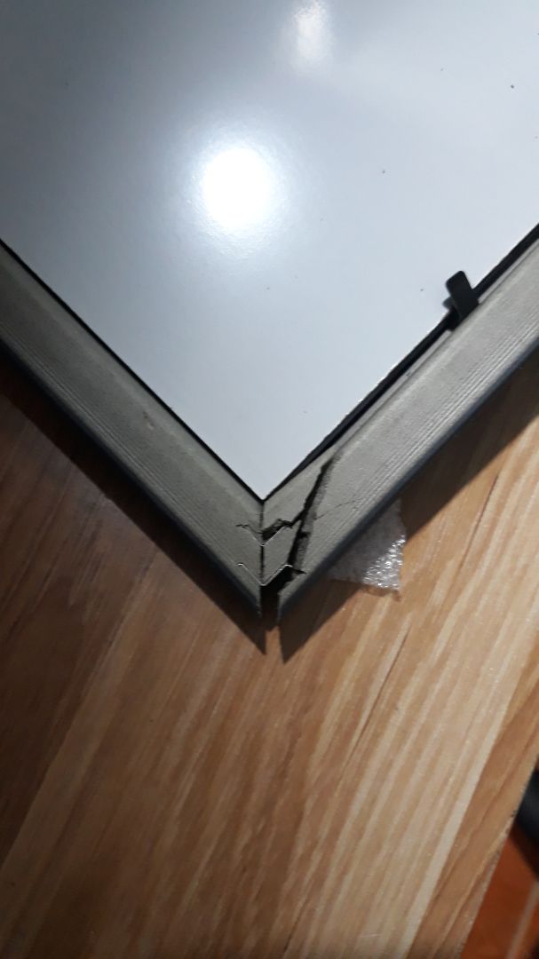 Chất lượng giao nhanh. nhưng 2 khung 20×30 bị vỡ mối.. không dùng được