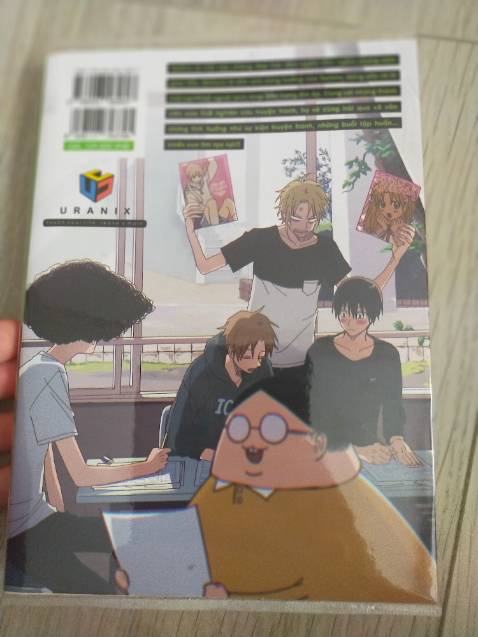 giá truyện k rẻ đa phần là vì đam, cơ mà chất lượng giấy vs nét vẽ ok cực kì luôn; nchung là rất ok