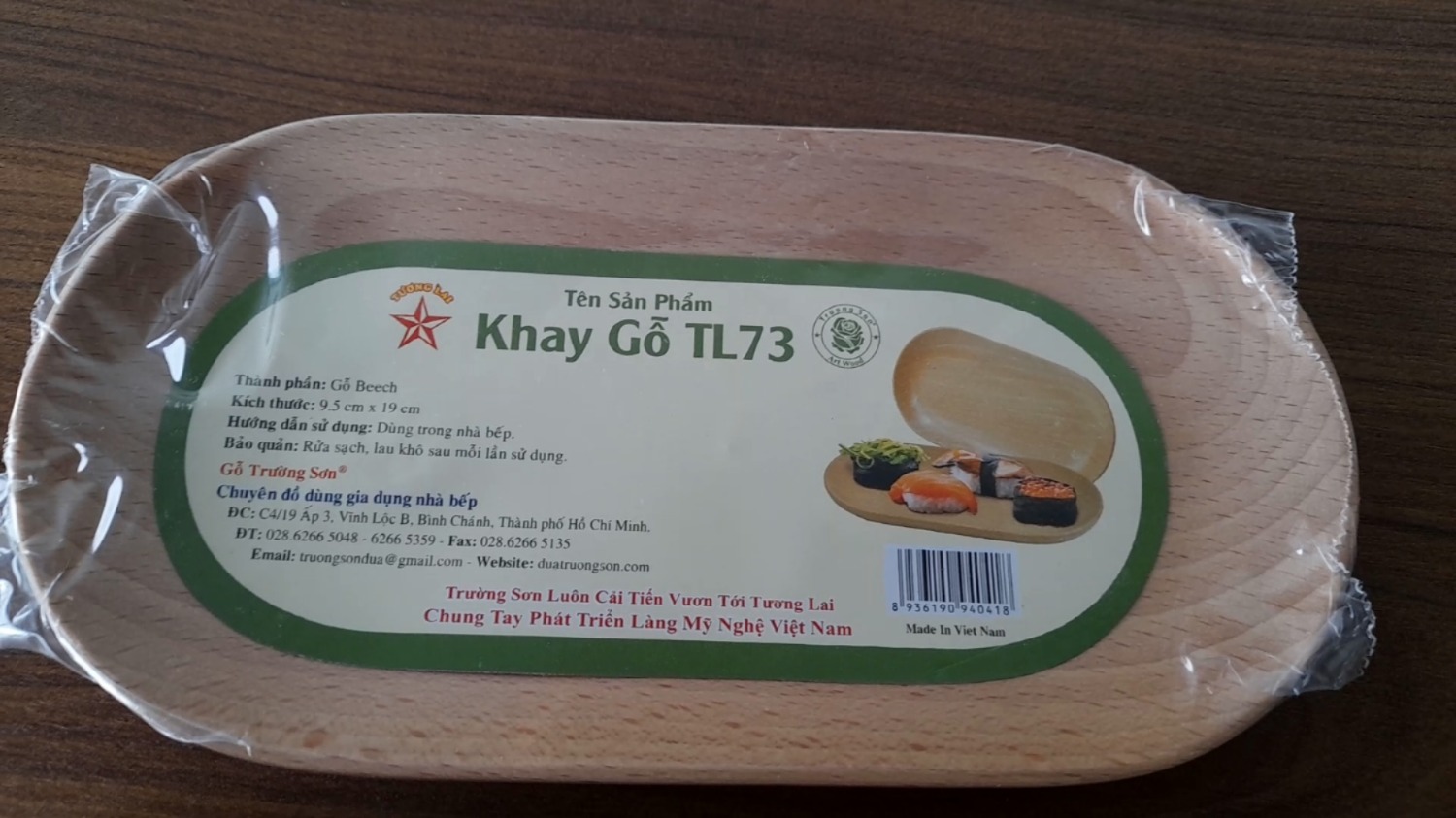 Khay để kẹo này nhìn khá lịch sự, cho cảm giác ngon hơn khi ăn kẹo

Hơi nhỏ xinh nhưng khá dễ thương, đáng dùng