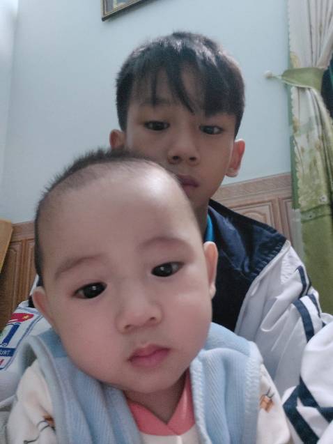 chưa thử xem treo được vật nặng ko