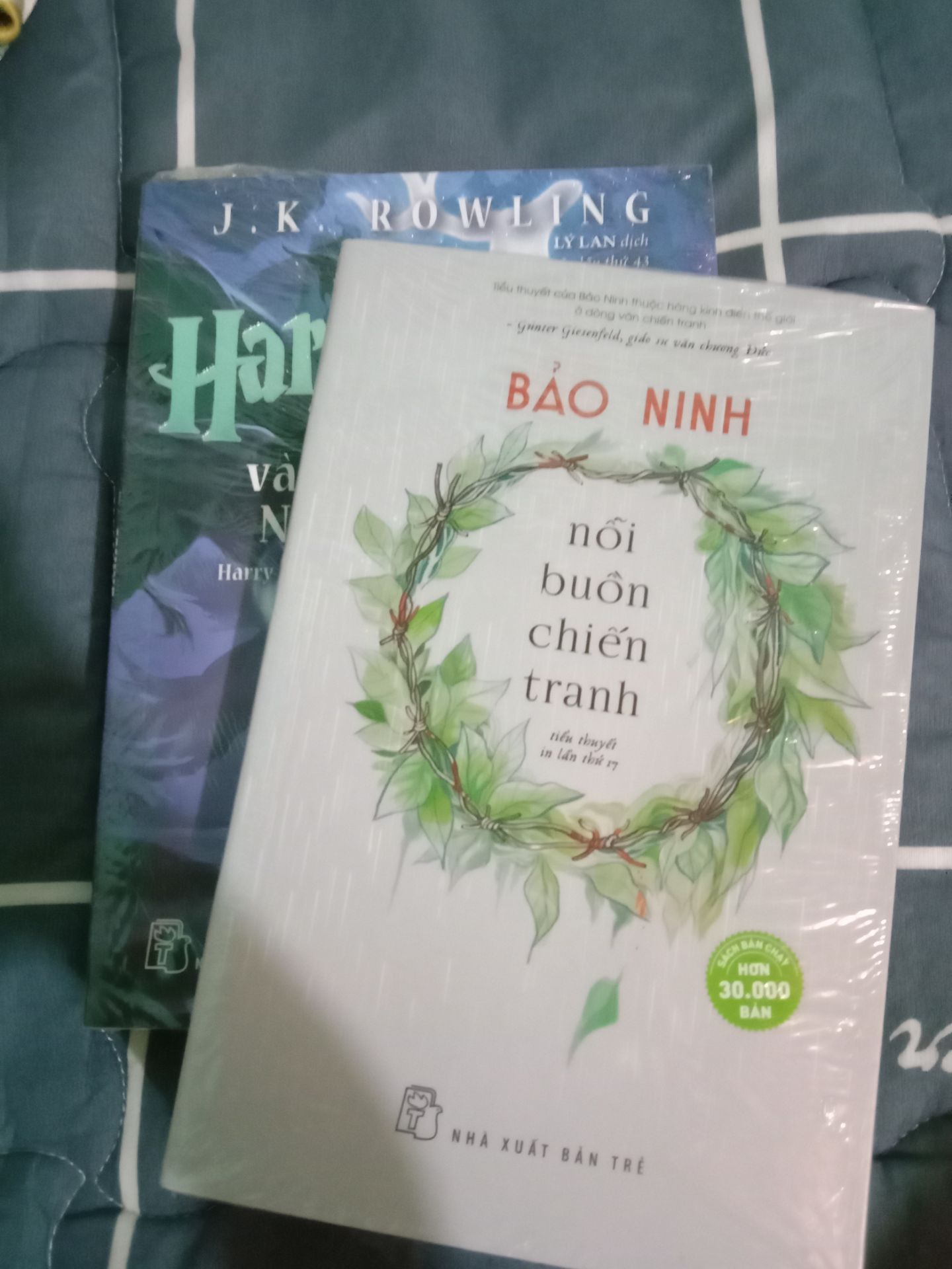 quyển này mình đã xem bản phím,cực kỳ hay,thích chú Sirius Black và thầy Lupin  dã man