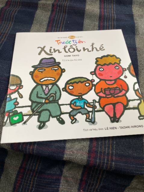 sách hay ship nhanh hôm sau đã có rồi, sách của tác giả này rất lạ và đúng tâm lý trẻ con