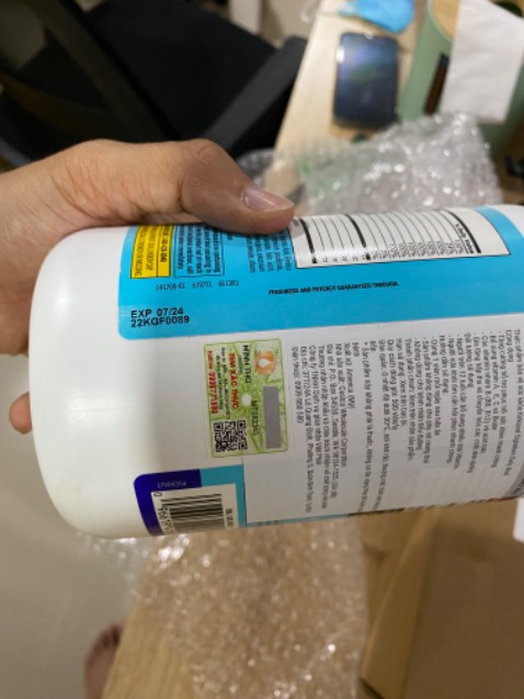 Thất vọng từ cách làm việc vô trách nhiệm của shop cho đến cách bảo vệ người tiêu dùng của TiKi
1. Sản phẩm 500 lần dùng nhưng khi đến tay người tiêu dùng còn date chư đến 1 năm . Ngày nhận 7.8.2023, date trên sản phẩm 7.2024. 
2. Yêu cầu đổi trả trên hệ thống liên tục báo lỗi, minh đã làm lại nhiều làn nhưng vẫn lỗi. Không có được 1 nv trực nào để hỗ trợ trực tiếp.