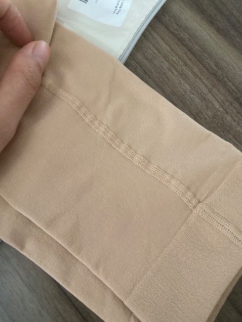 co giãn giãn tốt lắm luôn, che khuyết điểm 100% da vừa tệp da mình
Đường chỉ đẹp chắc chắn co giãn giãn tốt lắm luôn, che khuyết điểm 100% da vừa tệp da mình
Đường chỉ đẹp chắc chắn