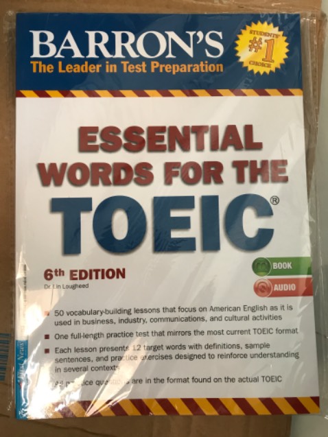 Chất lượng giấy tốt, hàng mới 2023, giao hành cực nhanh, mới đặt rạng sáng chiều cùng ngày đã đến. Khâu đóng gói và bảo quản cũng rất okela. Ủng hộ doanh nghiệp Việt, rấy vui vì lâu rồi mới mua sách mà ưng ý đến vậy.