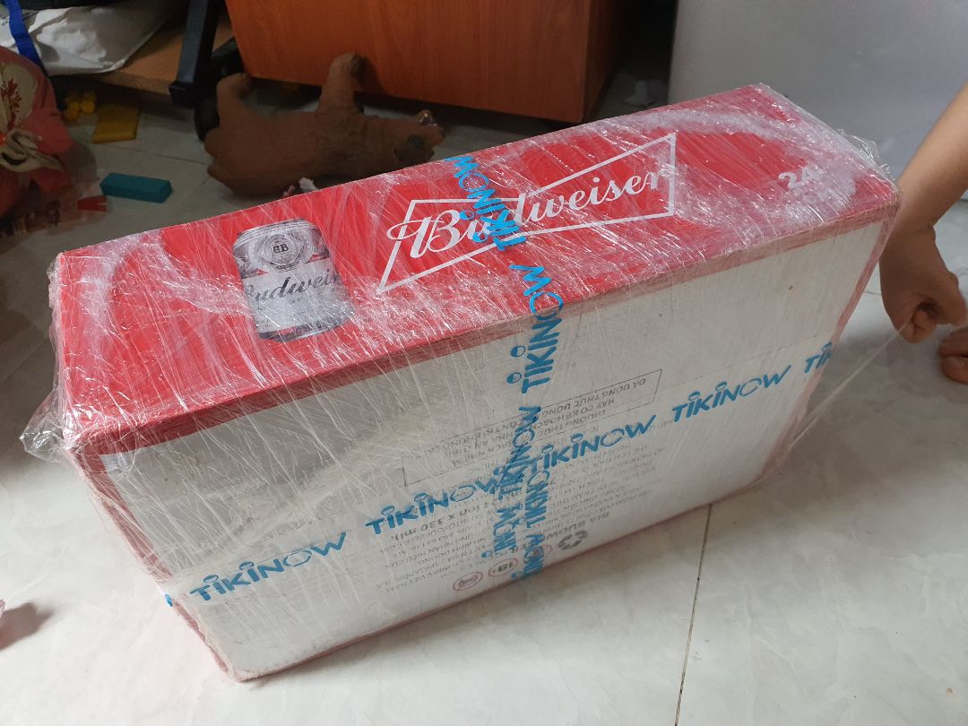 quảng cáo có tặng túi nhỏ nhưng hàng nhận chỉ có thùng bia. Quảng cáo không đúng.