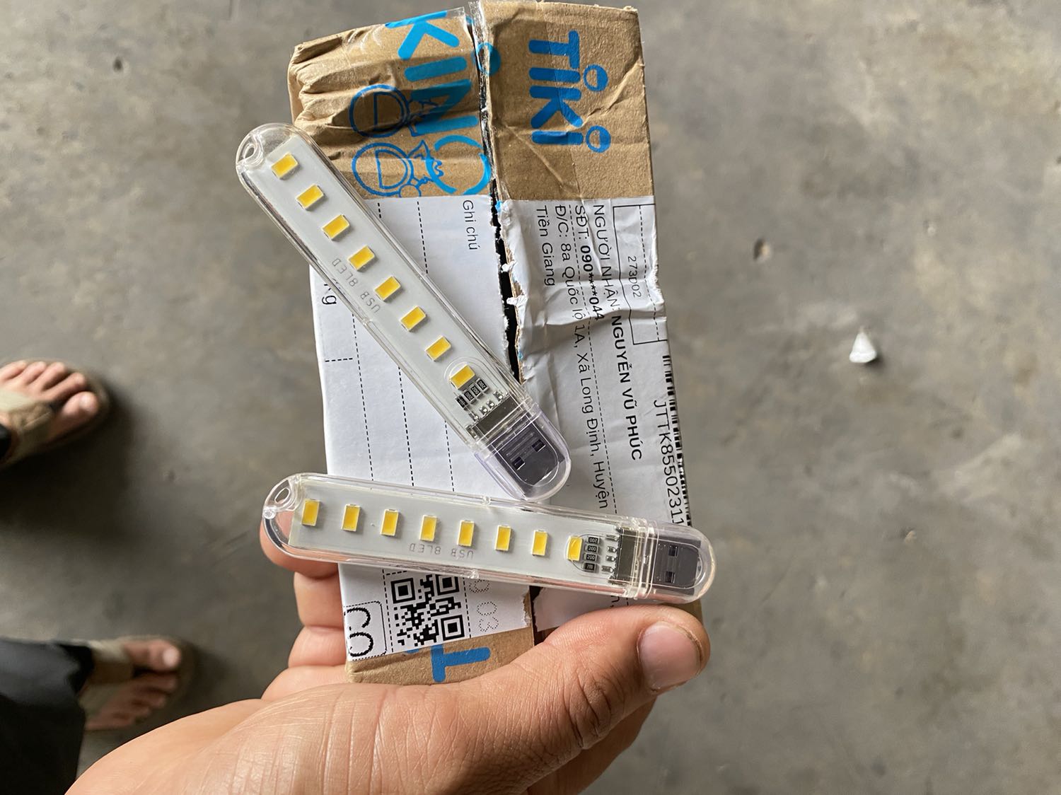 *** đảo ..ghi combo 5 cái đèn khi giao chỉ có 2 cái
 Làm ăn mà gian manh quá