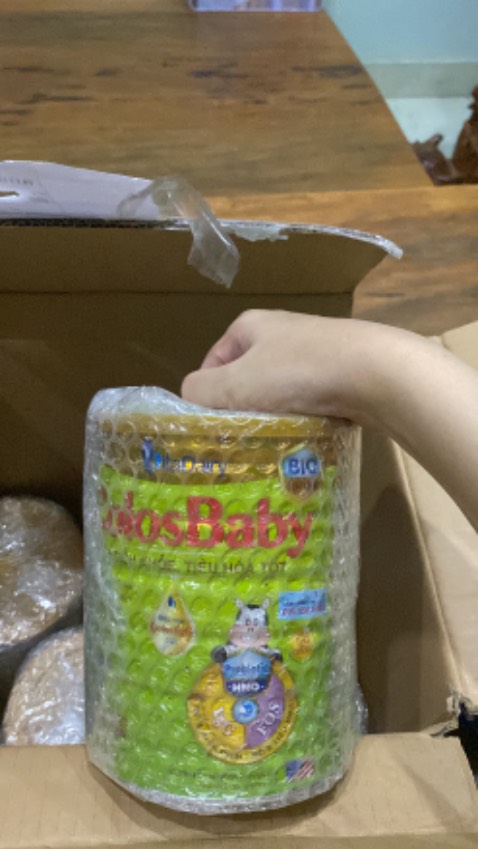 Sữa thơm dễ uống, không ngán. Bé uống thấy bé thích.
Giao hàng đủ số lượng, giống hình.
Shop tặng quà dễ thương quá.