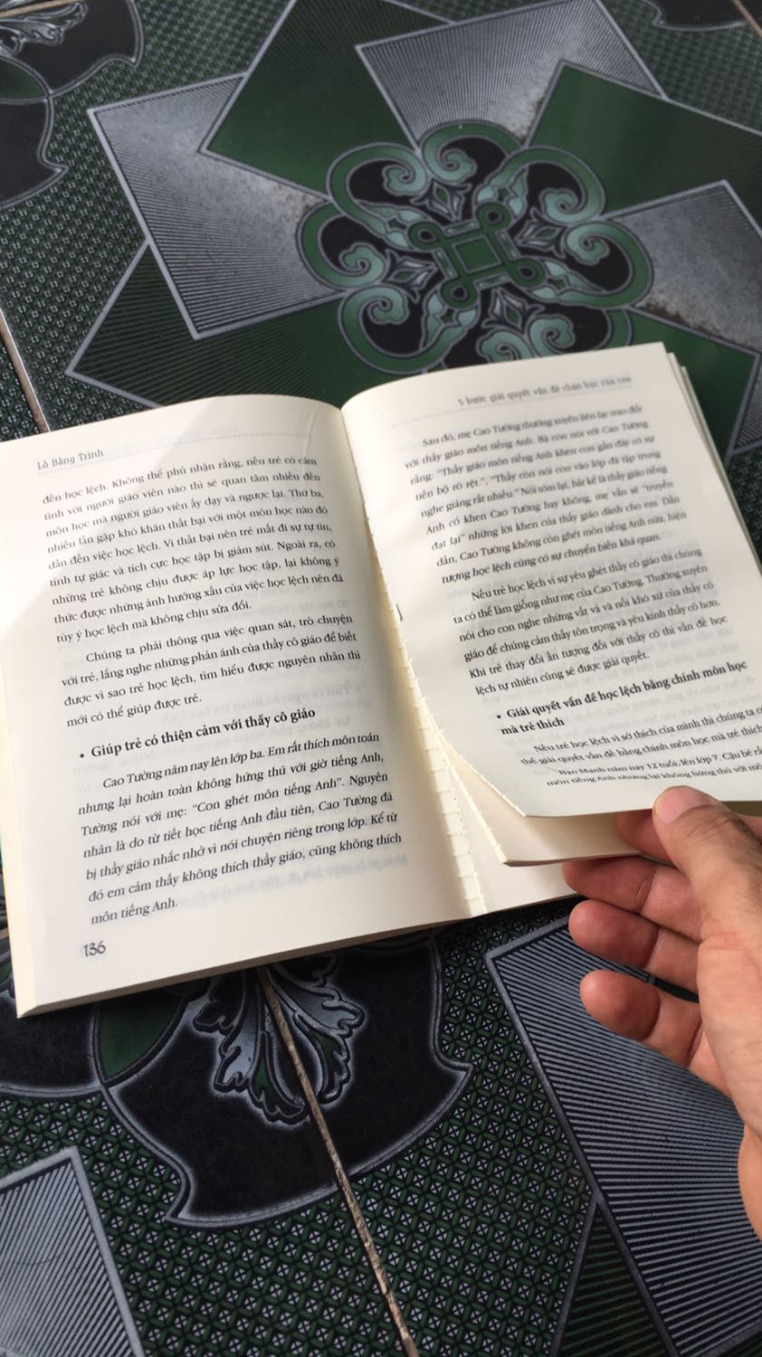 Mình cần đổi sản phẩm khác, vì sản phẩm này chưa đọc đã tung gáy sách. Vừa mua hôm 12/5/2021