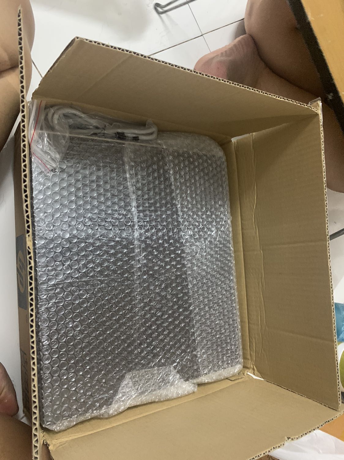 Máy mạnh, mới , đẹp, giá khá rẻ so với cấu hình. Cửa hàng đóng gói nhiều lớp cẩn thận mình rất thích. Chất lượng 5 sao