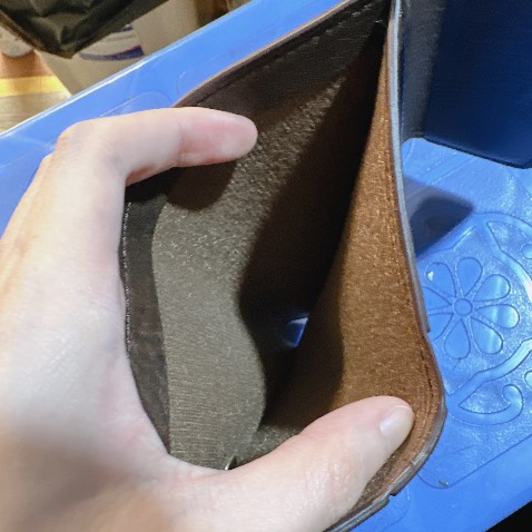 Ví nhỏ gọn lắm tiện lợi nữa