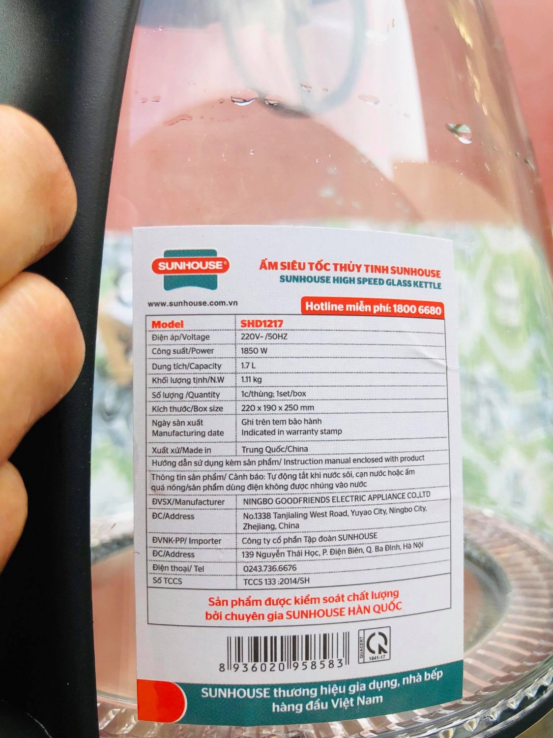 Tôi mua khá nhiều đồ trên tiki cái này là sp lỗi đầu tiên . Hàng đã bị bóc trước khi đến tay khách hàng.
Giao hàng nhanh nhưng ấm bị méo vung. Tôi muốn đổi hàng. Tiki liên hệ lại cho tôi nhé