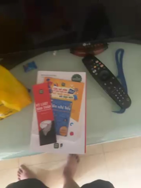 Rất đầy đủ và sách không bị rách xước