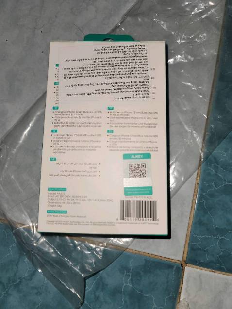 Củ sạc nguyên seal mới tinh, rất tin tưởng vào chất lượng của thương hiệu Aukey đến từ Đức. Shop đóng gói giao hàng nhanh chóng, trả lời tin nhắn rất nhanh, giá cả phục vụ tốt, sẽ ủng hộ những lần tới