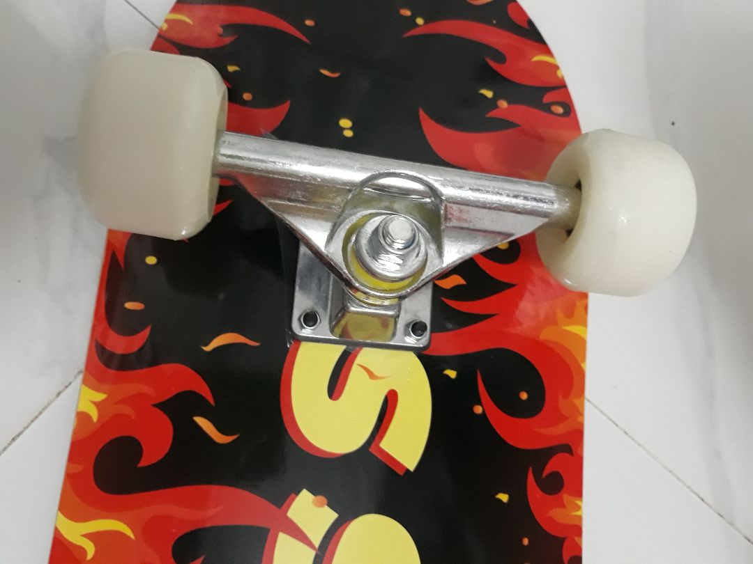 Nhận hàng sau đúng 1 tháng lênh đênh khắp nơi, k biết đơn đi về đâu, nhưng khi nhận đc khá hài lòng, hàng được shop bọc kỹ càng, có cả giấy và màng bọc nilon, gỡ ra k một chút trầy sước, nhận hàng là thử liền, trượt banh nóc, bánh cứng cáp. Để cảm nhận 1 thời gian, sản phẩm phù hợp cho người lớn nhưng con nít vẫn chơi phà phà