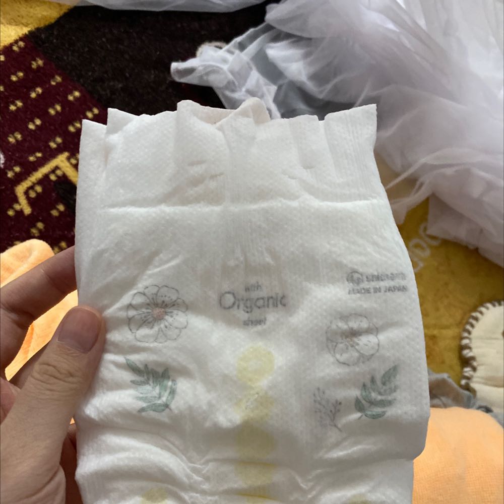 Shop giao hàng nhanh, dùng loại này cho bé siêu thích nha