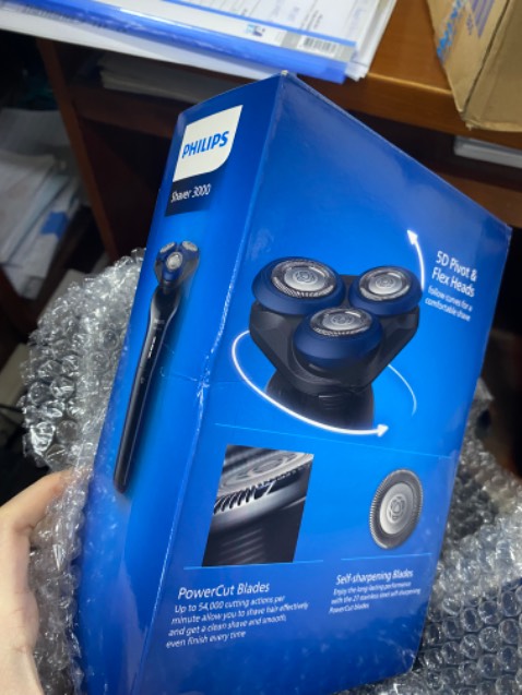 Giao hàng nhanh nhưng hộp bị móp méo hết