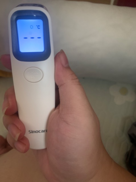 nhận nhiệt độ đúng.( ss cùng nhiệt kế kẹp nách). sản phẩm nhìn đẹp tự tắt khi không sử dụng. tặng kèm 2 pin trong hộp. nhận nhiệt độ khá nhanh bấm 2-3s đã nhận nhiệt độ nhận nhiệt độ đúng.( ss cùng nhiệt kế kẹp nách). sản phẩm nhìn đẹp tự tắt khi không sử dụng. tặng kèm 2 pin trong hộp. nhận nhiệt độ khá nhanh bấm 2-3s đã nhận nhiệt độ