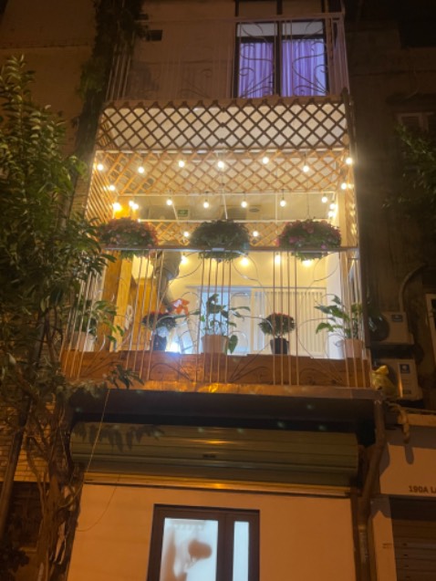 Sản phẩm đẹp, chắc chắn, đóng gói rất cẩn thận và đặc biệt shop hỗ trợ rất nhiệt tình👍