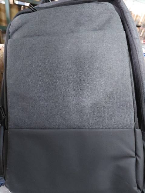 Quản cáo hàng có thương hiệu mà khi nhận hàng ko có thương hiệu gì hết quá tệ