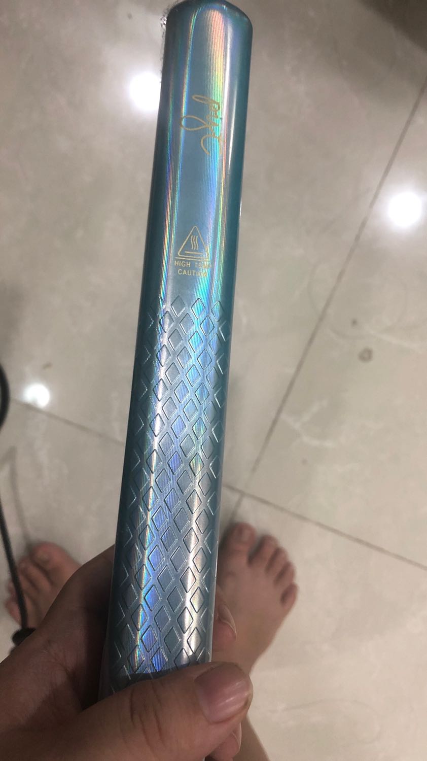 Sản phẩm dùng rất ổn, màu bao bi rất là đẹp. Mua đúng dịp cuối năm nên quà quá trời luôn. Tiki giao hàng nhanh, đóng gói kĩ
Mình đã like *** và inbox mà chưa thấy bên cửa hàng rep lại mình