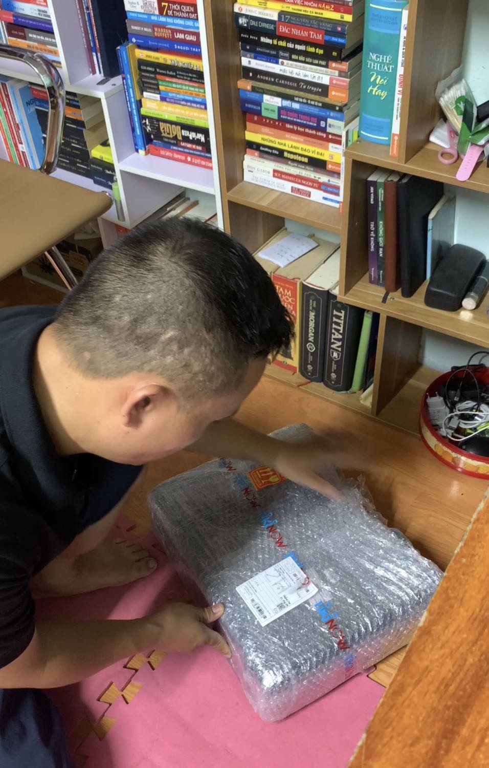 Máy khoẻ, giao hàng nhanh.