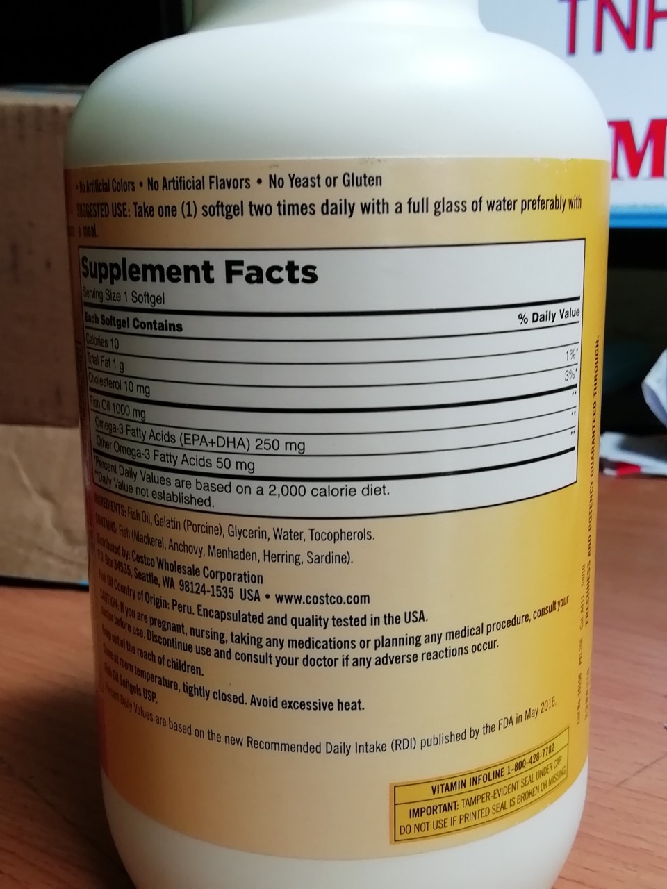 SẢN PHẨM CHÍNH HÃNG, MÌNH ĐÃ *** MÃ UPC - INDEX, HÀNG CỦA MỸ. MÌNH RẤT ƯNG Ý VỀ SẢN PHẨM, GIAO HÀNG NHANH CHÓNG. LÚC MÌNH XEM THÌ THẤY SHOP CÒN ĐÚNG 1 SP, SAU KHI XÁC NHẬN MUA THÌ CHƯA TỚI 5 PHÚT ĐÃ NHẬN ĐƯỢC THÔNG BÁO XÁC NHẬN CỦA SHOP. TỪ LÚC ĐẶT MUA ĐẾN KHI NHẬN HÀNG CHƯA TỚI 24h DÙ MÌNH Ở XA. THANKS SHOP.