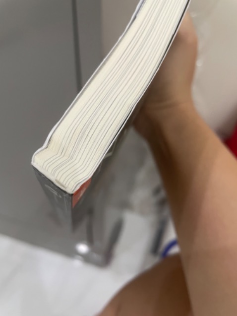 Mua 2 quyển thì hỏng cả 2. Tin tưởng tikitrading nên k quay clip mở hàng, đổi trả k được. 1 thời gian k mua trên Tiki giờ quay lại mua thấy chất lượng đi xuống