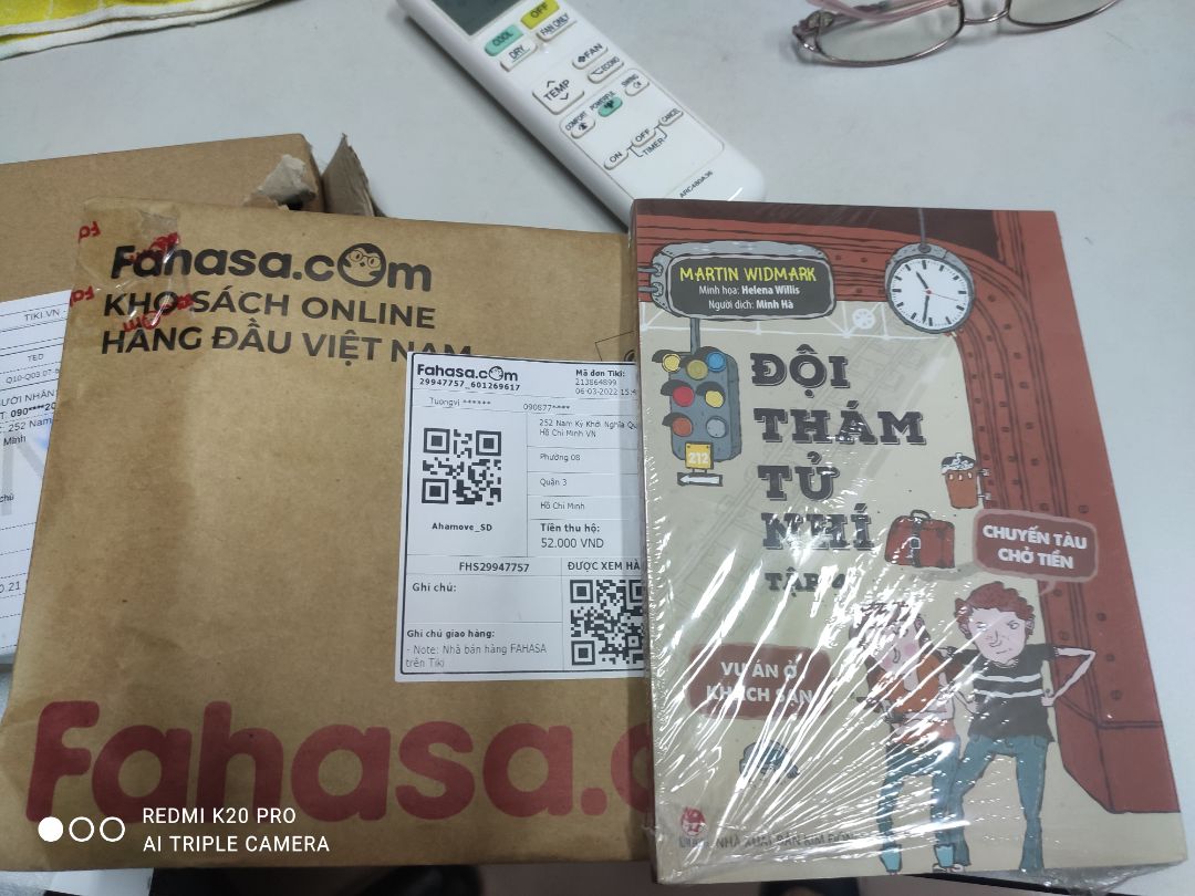 mua 1 đường, giao 1 nẻo, mình cũng ko mở tại chỗ để kiểm tra