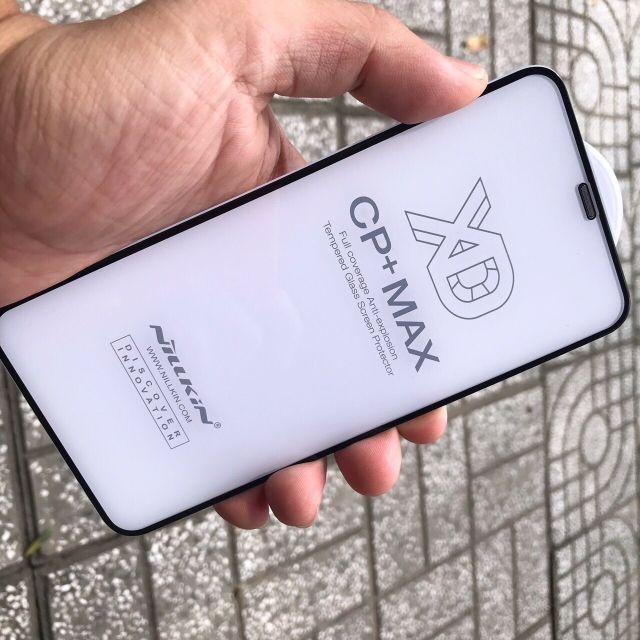 đẹp như này thì đáng đồng tiền bát gạo. Kính Nillkin xài lúc nào cũng ok hơn mấy loại khác