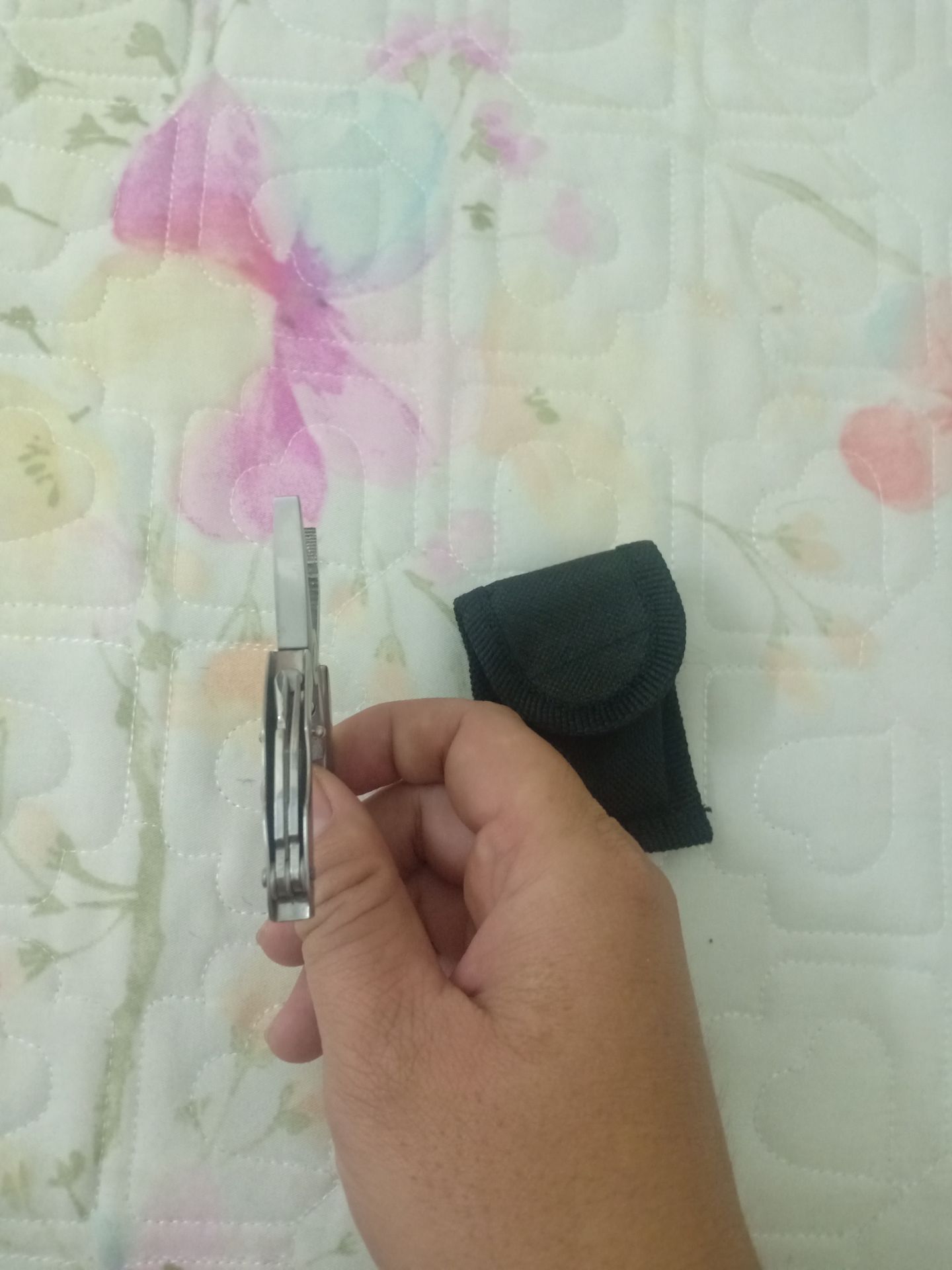 sản phẩm gioonhs mô tả tốt hơn mong đợi cho shop 5 sao. còn về chất lượng thì phải dùng mới biết dc.