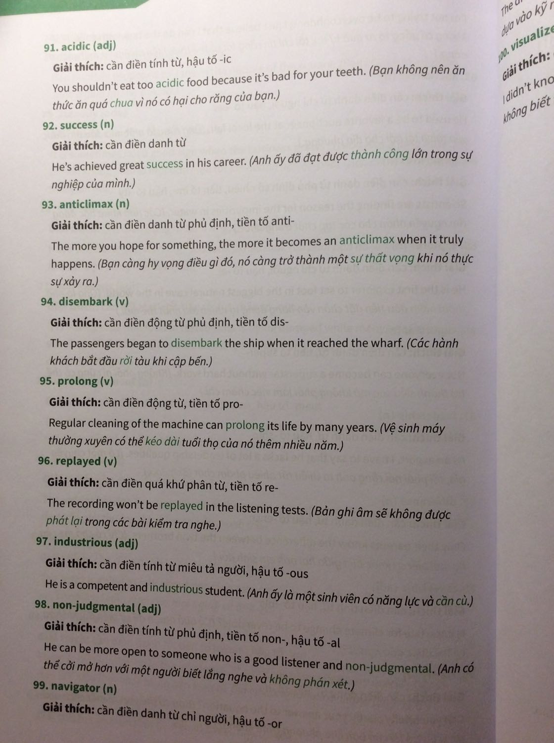 Sách hay, phần đáp án có giải thích đầy đủ, không có gì để chê nma sách hơi mỏng:”)