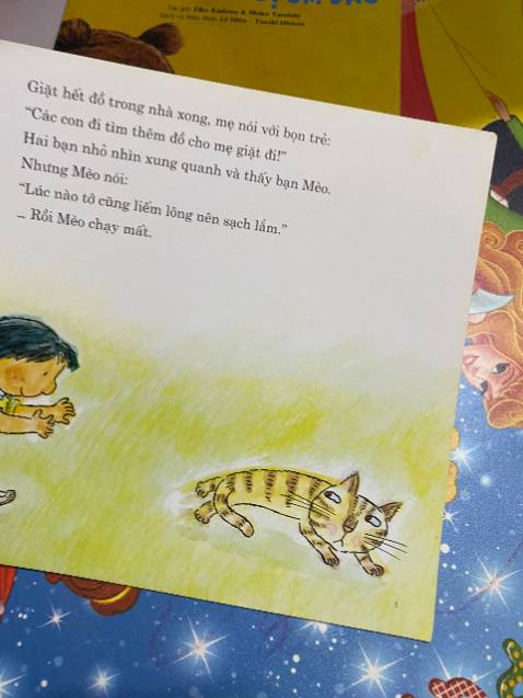 cuốn này rất buồn cười nhé các bố mẹ, nên mua để các con đọc vui vẻ và dần thích sách