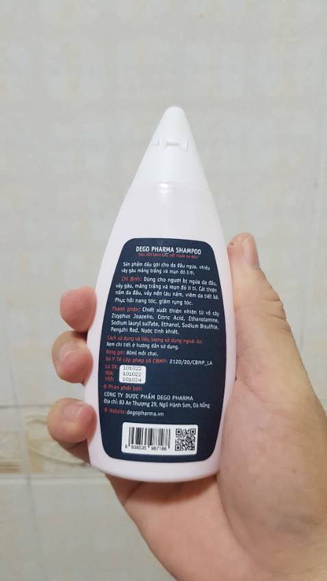 Giao nhanh. Bị gàu vảy trắng nhiều, cả vành tai, lỗ tai. Xử dụng mới 3 lần sạch sẽ. Mình cắt tóc đinh cho dễ xử lý. So với những cái đã xử dụng trước đây thì cái này hiệu quả nhất