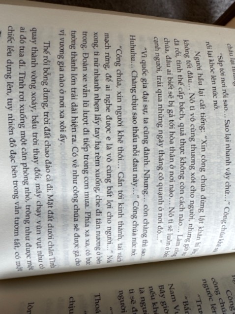 Sách sai nhiều lỗi chính tả quá. Ngoài ra một số câu thành ngữ cũng sai. Ví dụ “Tai vách mành dừng” chứ không phải “rừng”.