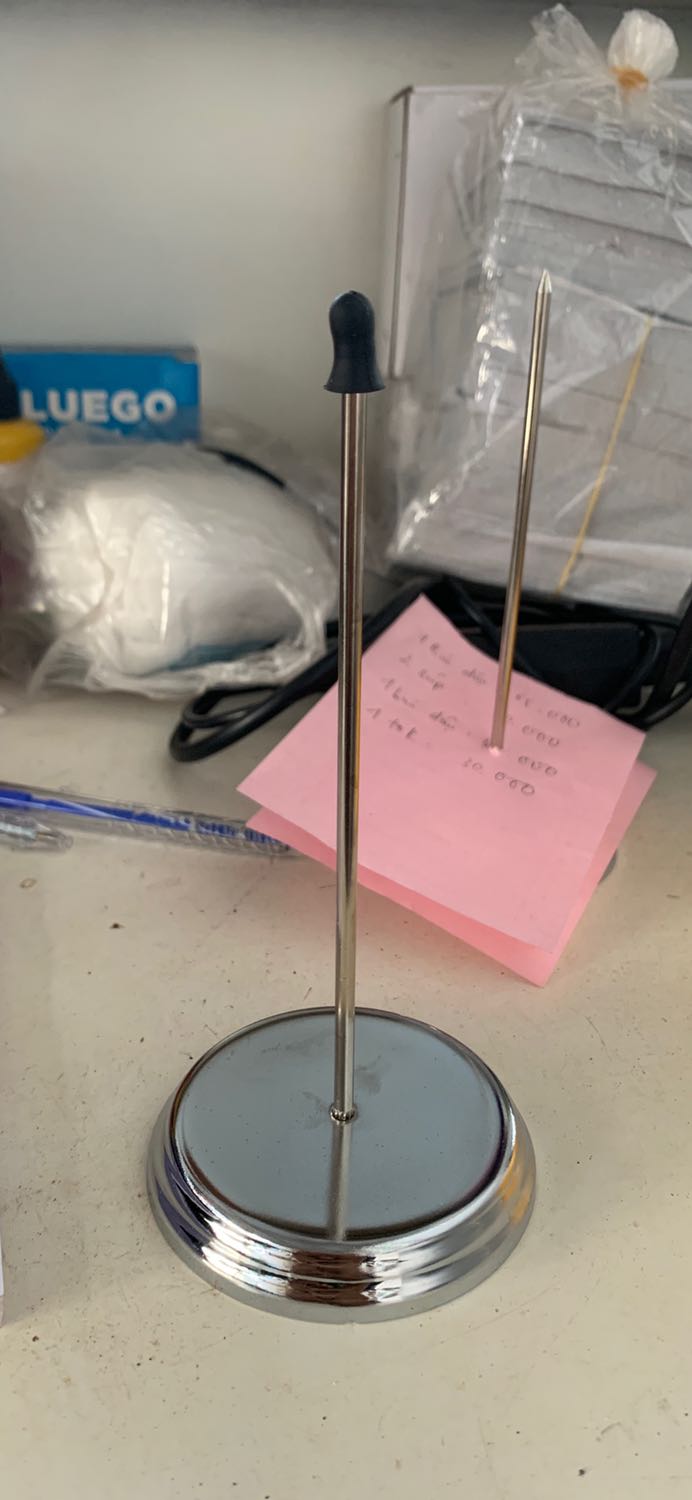 Đế cắm bill chắc chắn, vừa khít. Rất hài lòng với sản phẩm. Đóng gói gọn nhẹ