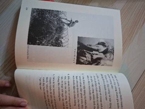 Sách có nhiều phim hay lắm, phim siêu cuốn luôn, phải mua đọc liền