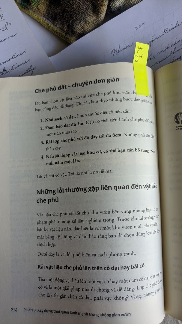 nêu những vấn đề cơ bản của việc làm vườn,thế nhưng khi đọc cần phải đối chiếu và tham khảo nhiều nguồn khác để áp dụng,vì có vài vấn đề ko phù hợp với nông nghiệp đặc trưng của nước ta,mong mọi ng lưu ý khi đọc và thực hành