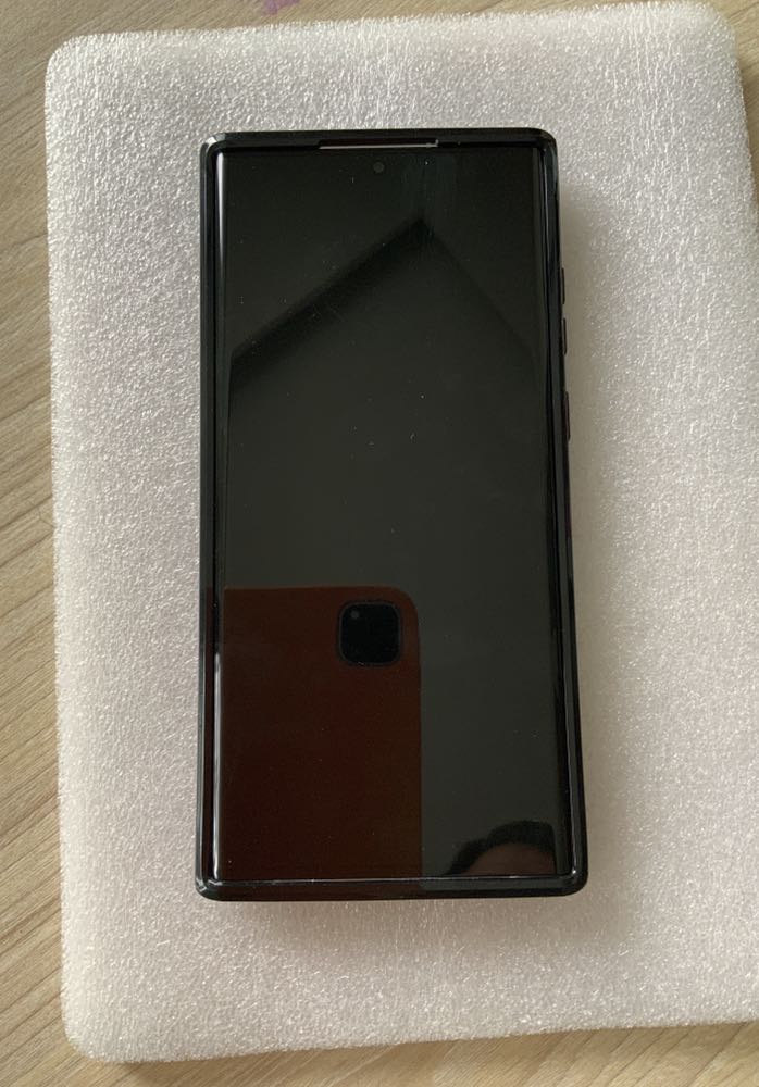 Rất hài lòng về sản phẩm, cầm vừa tay, không trơn trượt, hòan thiện tinh tế vừa khít với điện thoại