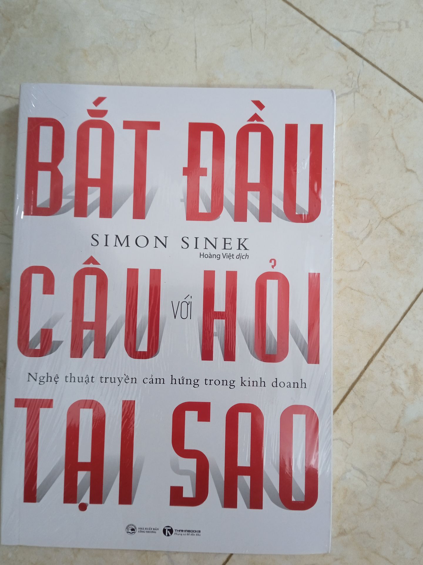 sách mua lâu rồi mà nhiều quá chưa đọc đến nên chưa đánh giá được nội dung nhưng tổng quan thì sách ok,có màn co bọc sách nên sách sẽ